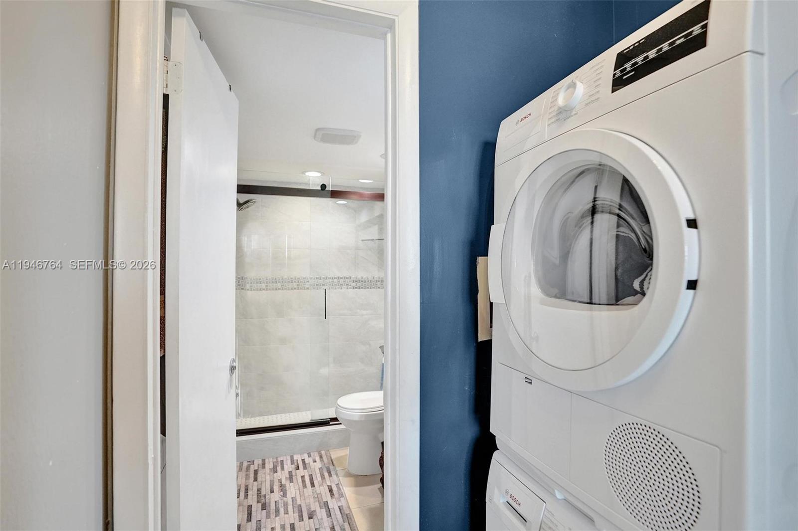 HOLLYBROOK GOLF AND - Residential