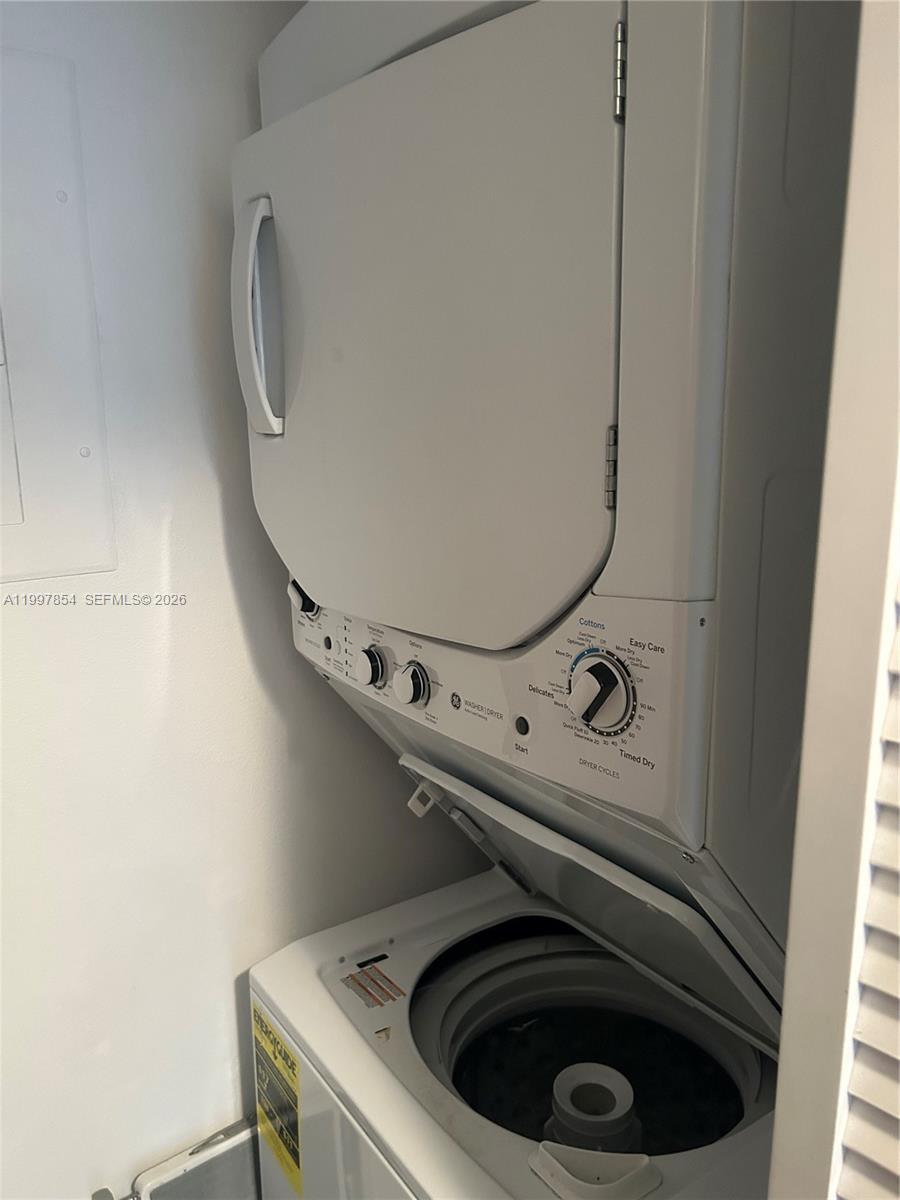 YACHT CLUB AT PORTOFINO C - Residential