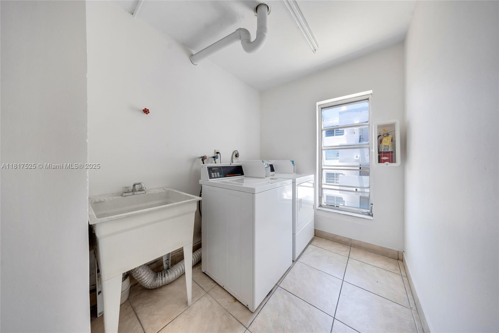 BYRON PARK CONDO - Residential