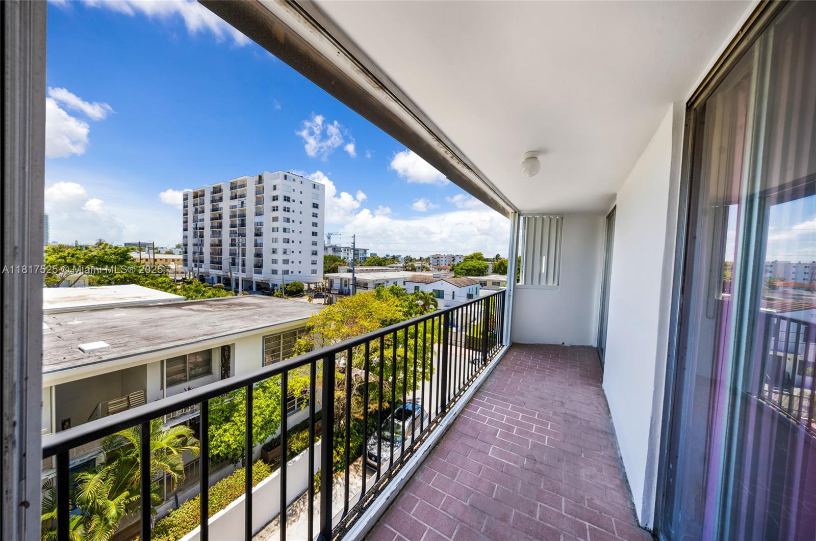 BYRON PARK CONDO - Residential