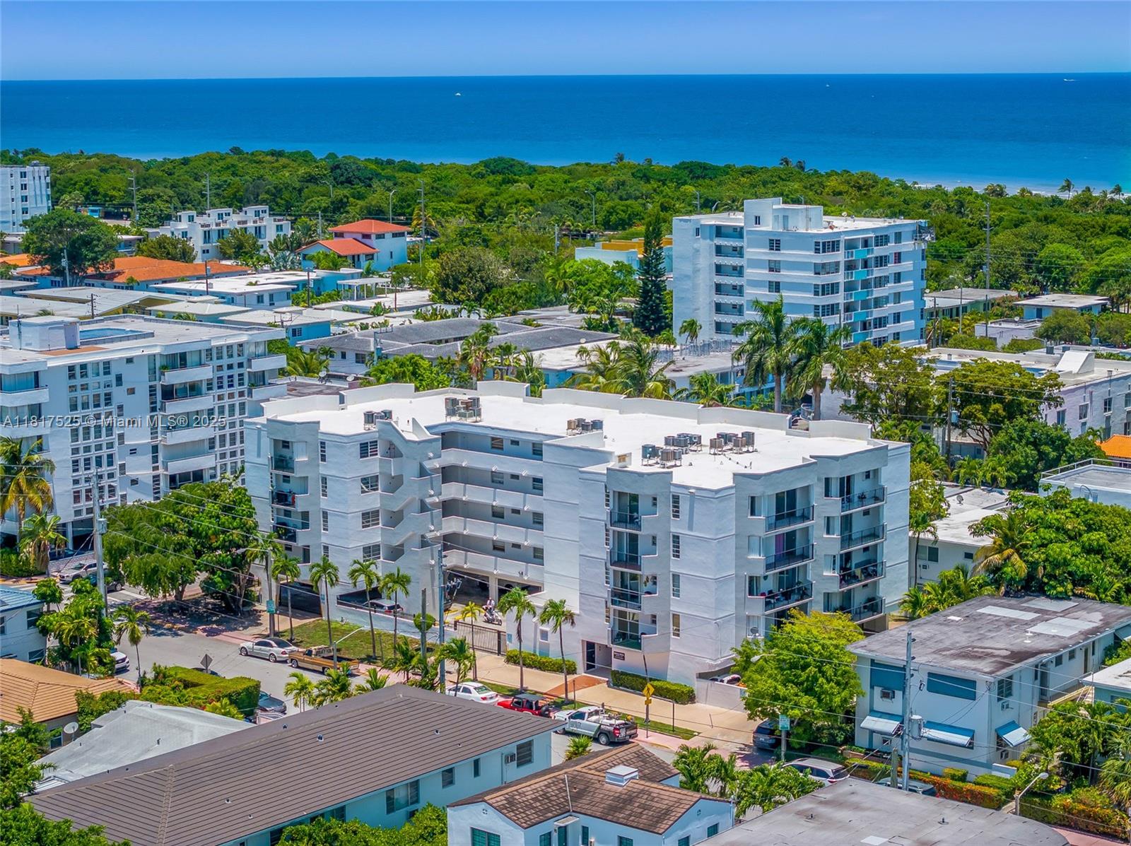 BYRON PARK CONDO - Residential