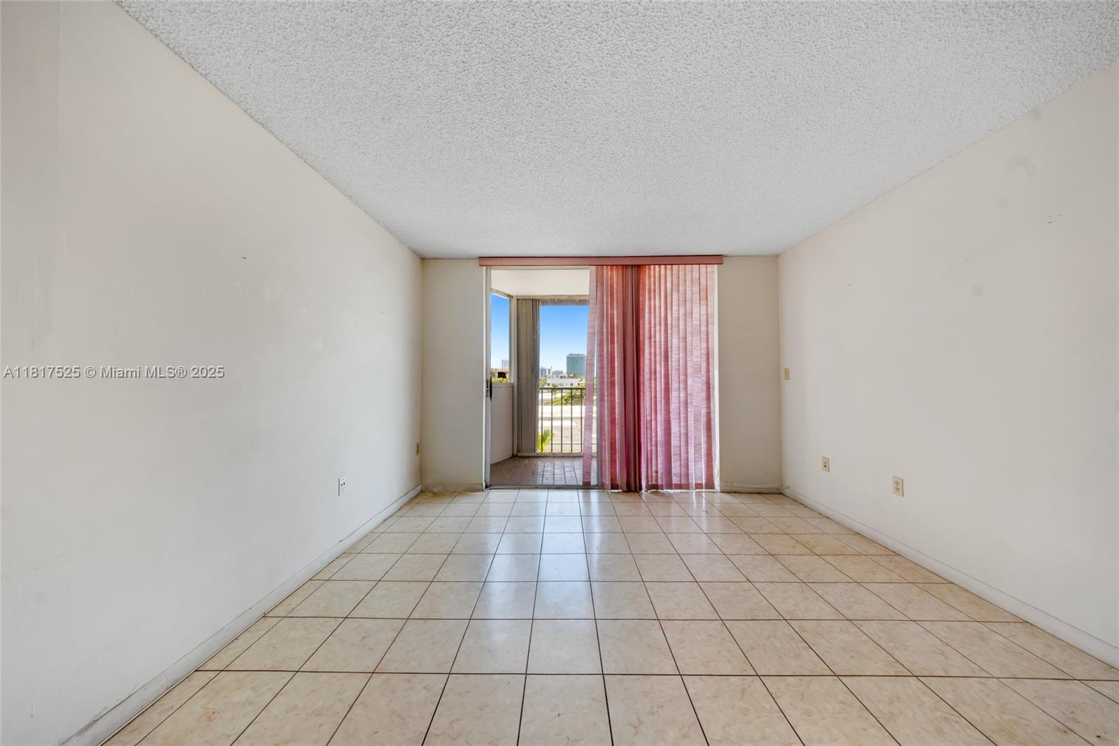 BYRON PARK CONDO - Residential