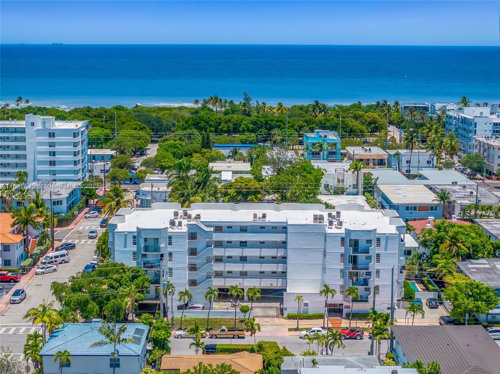 BYRON PARK CONDO - Residential