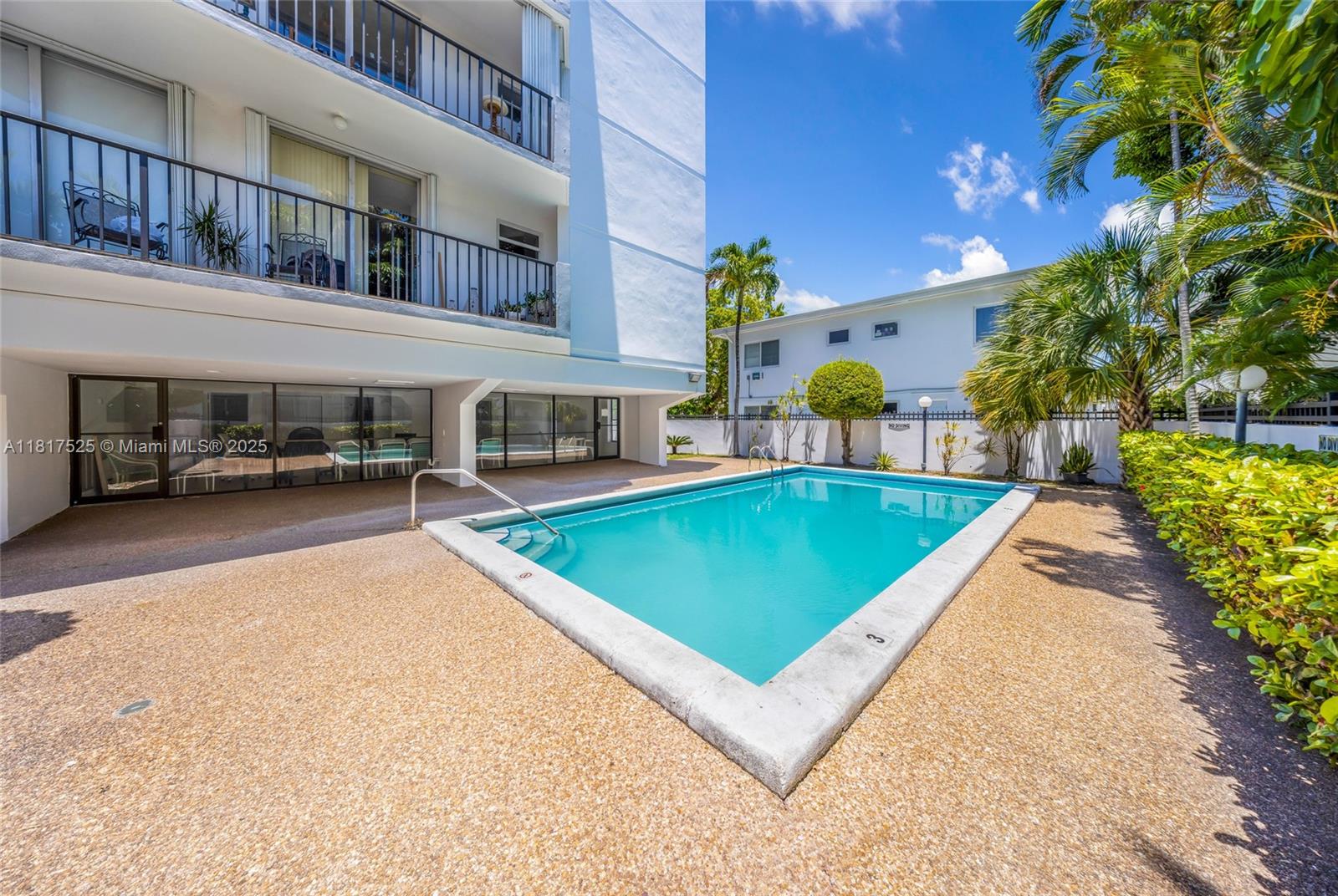 BYRON PARK CONDO - Residential