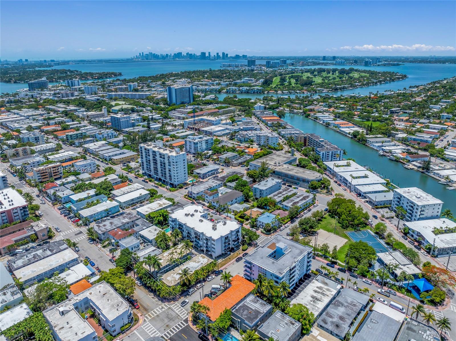 BYRON PARK CONDO - Residential