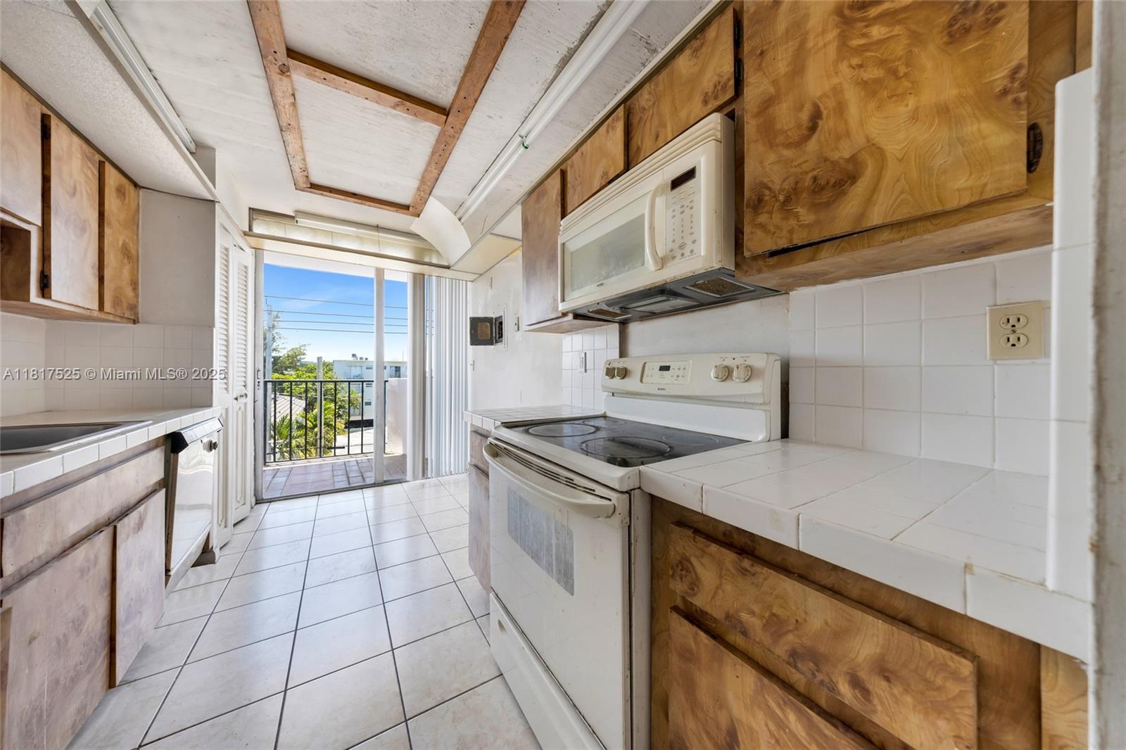 BYRON PARK CONDO - Residential