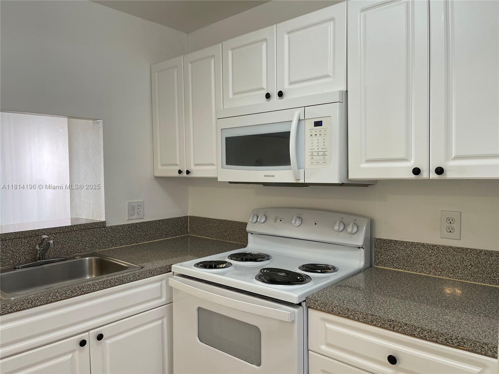 POINT SOUTH CONDO - Residential Lease