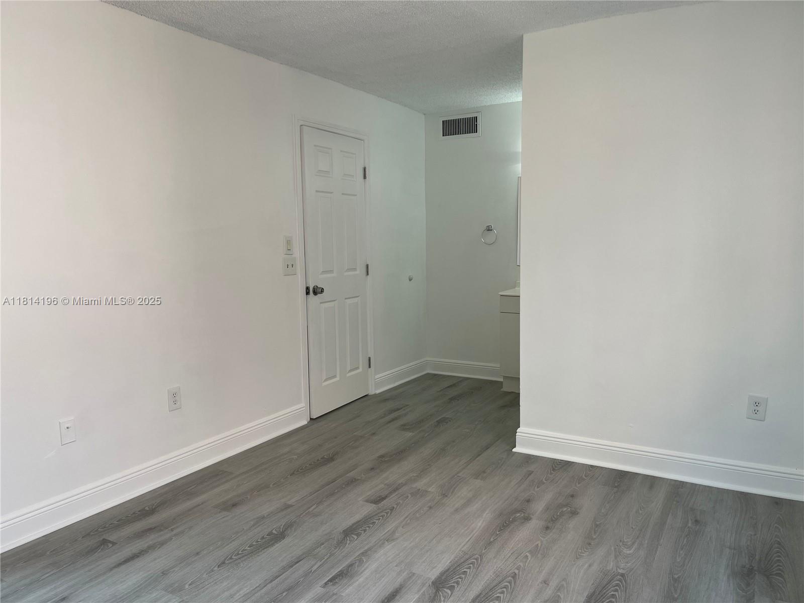 POINT SOUTH CONDO - Residential Lease