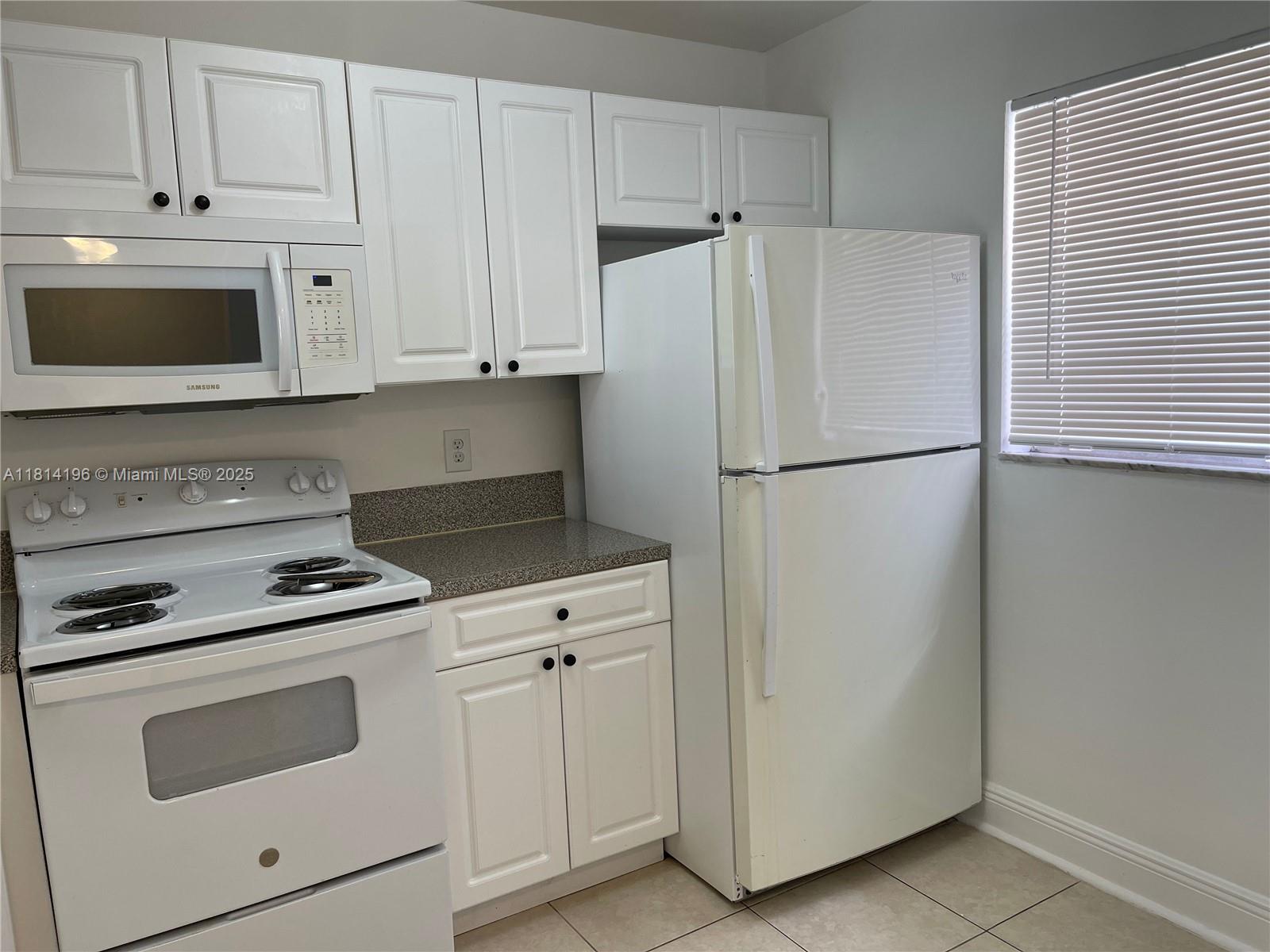 POINT SOUTH CONDO - Residential Lease