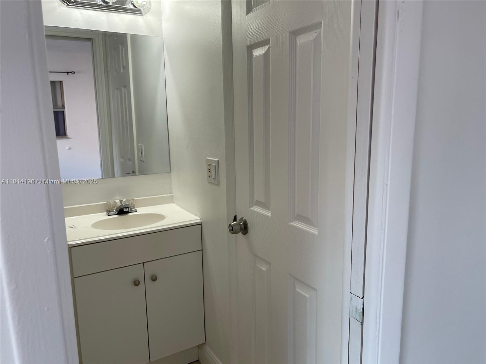 POINT SOUTH CONDO - Residential Lease