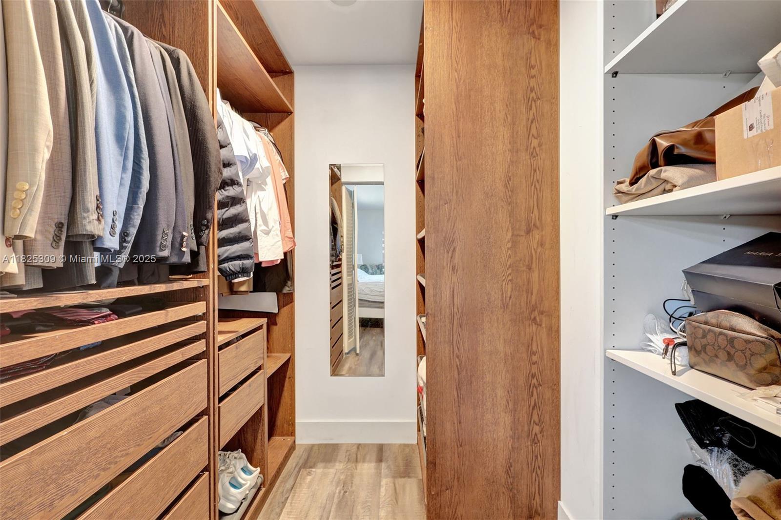 GREENTREE VILLAS CONDO - Residential