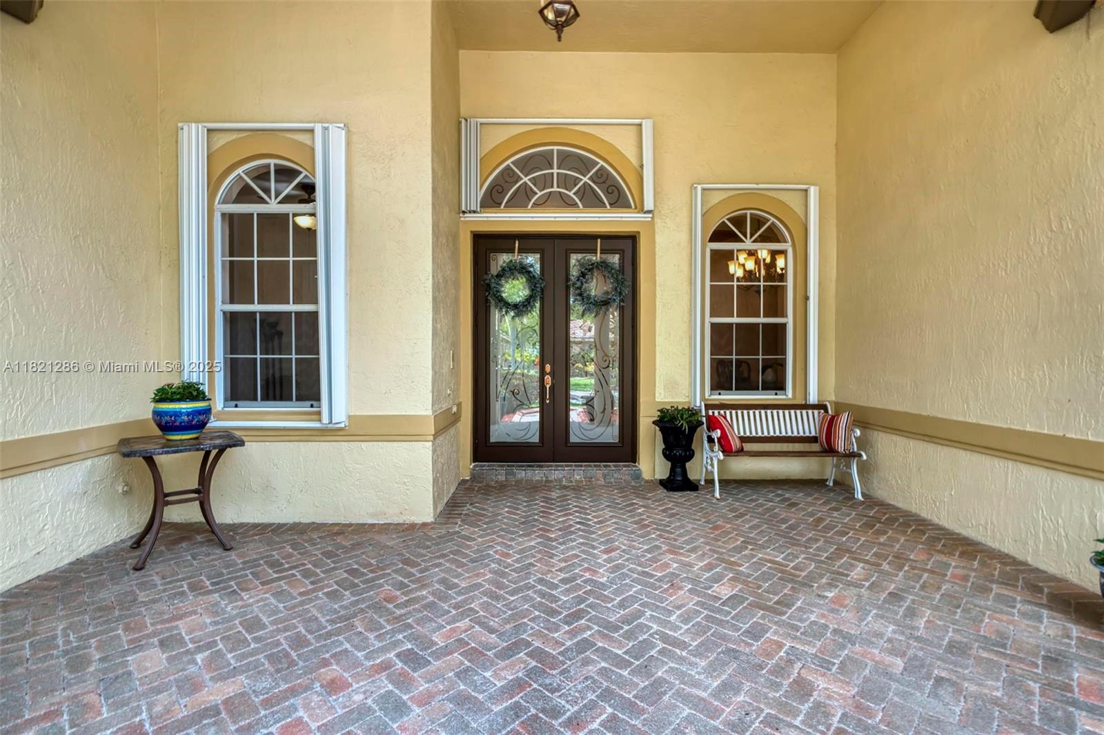 PEMBROKE ISLES III - Residential