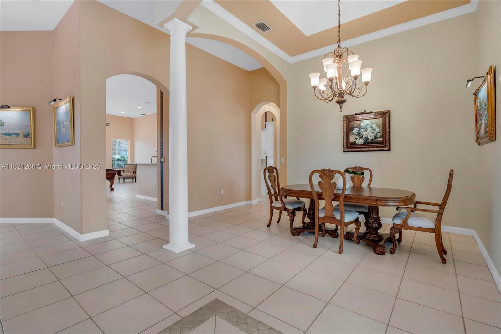 PEMBROKE ISLES III - Residential