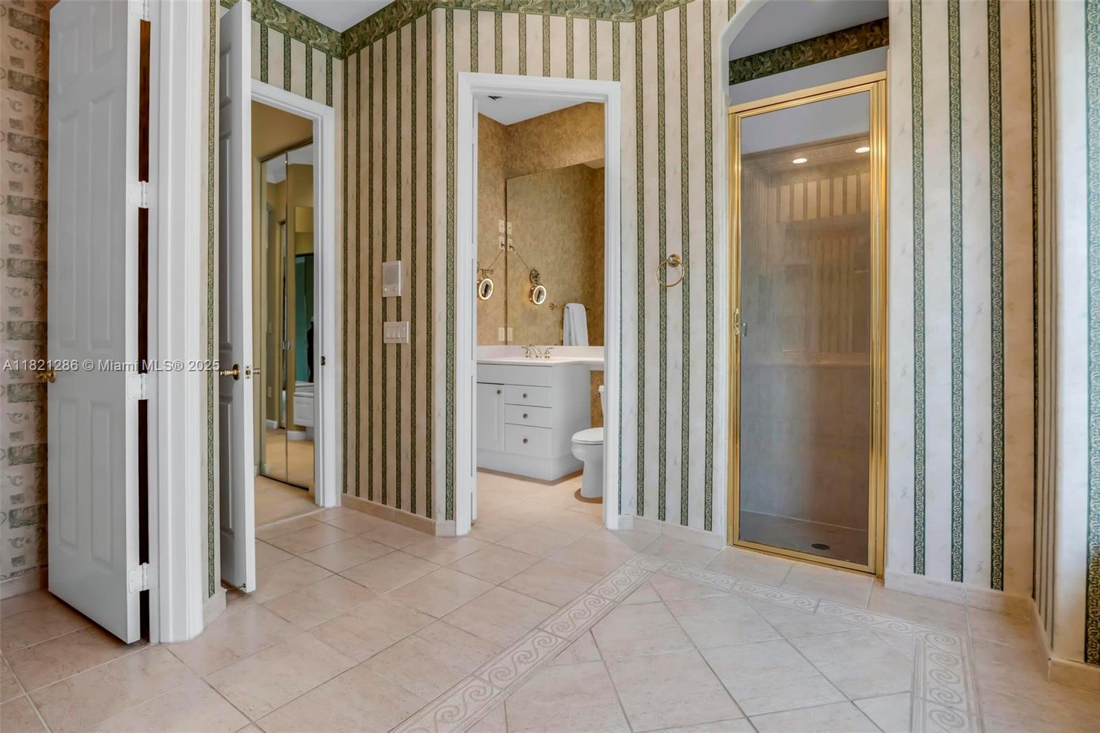 PEMBROKE ISLES III - Residential