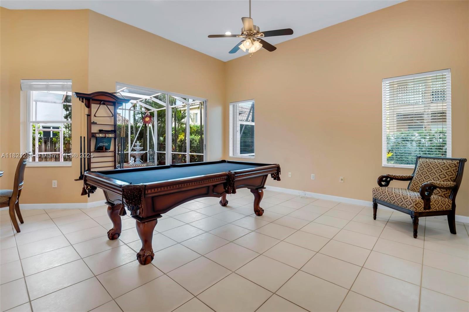 PEMBROKE ISLES III - Residential
