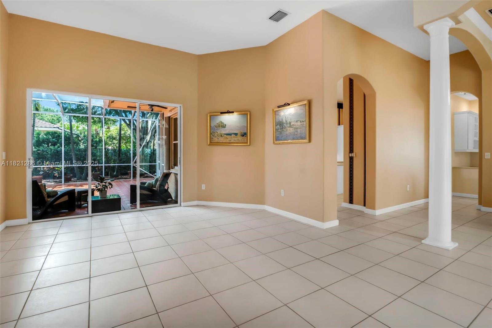 PEMBROKE ISLES III - Residential