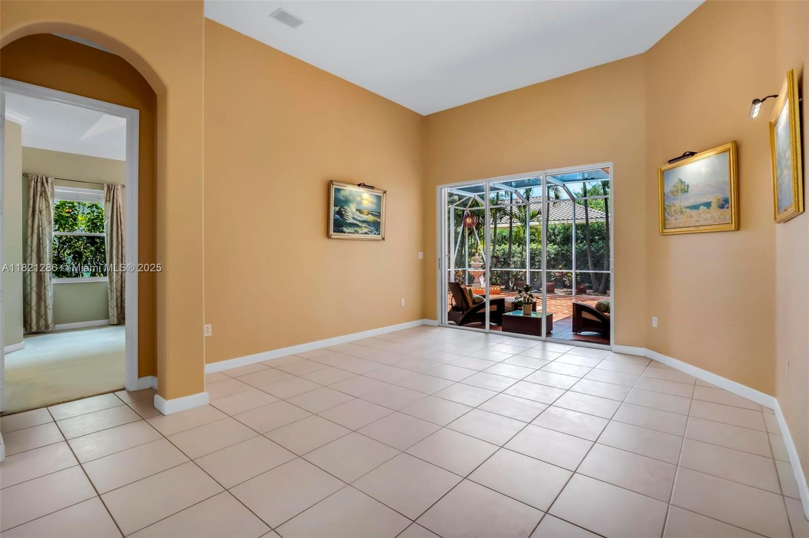 PEMBROKE ISLES III - Residential