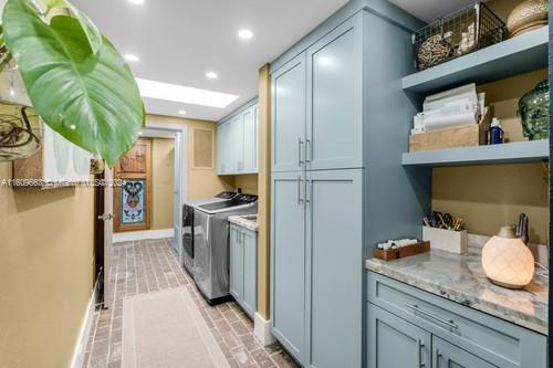 RETREAT ON 5 AC - Residential