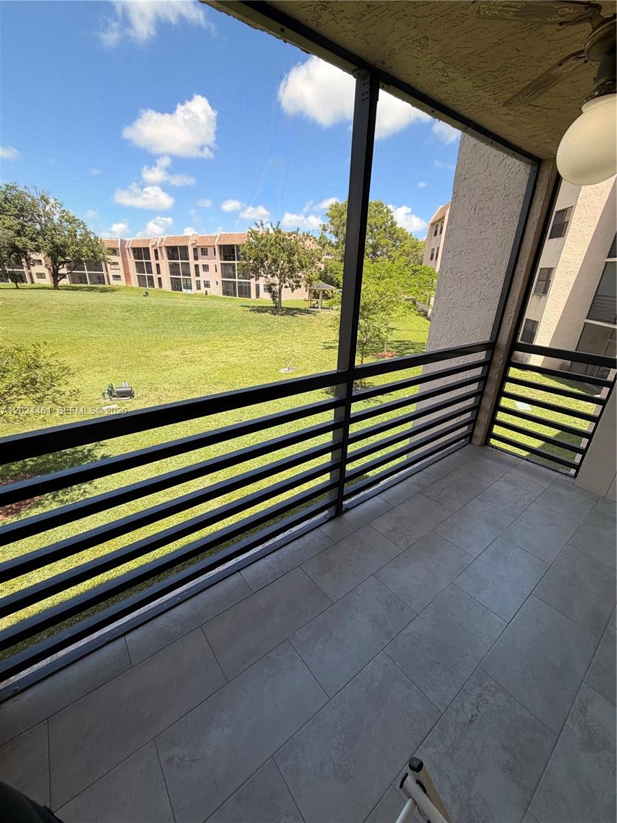 SUNRISE LAKES 216 CONDO - Residential