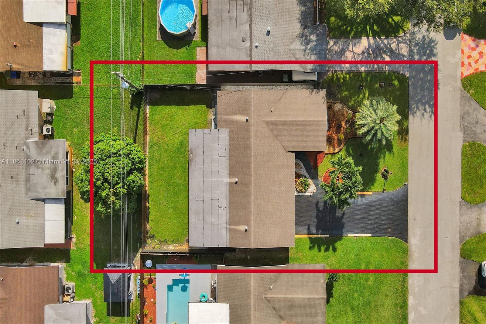 8571 NW 15th Ct