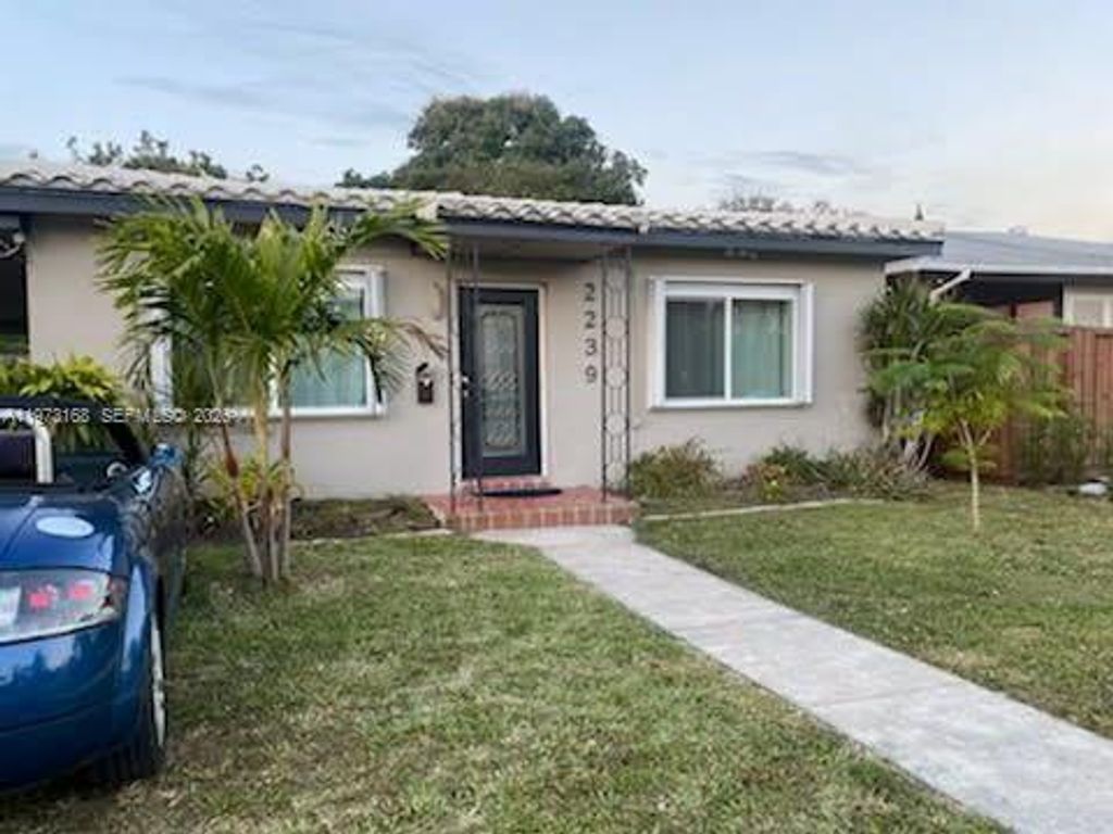 Photo of 2239 Johnson St #0, Hollywood, FL 33020 (MLS # A11973168)