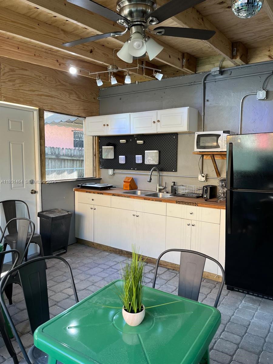 WEST END PARK AMD PL - Residential