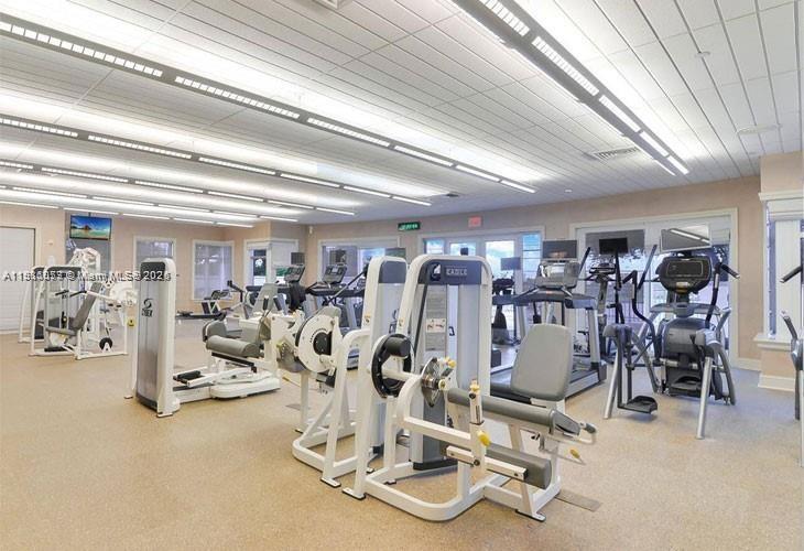 TURNBERRY VILLAGE SO TOWE - Residential