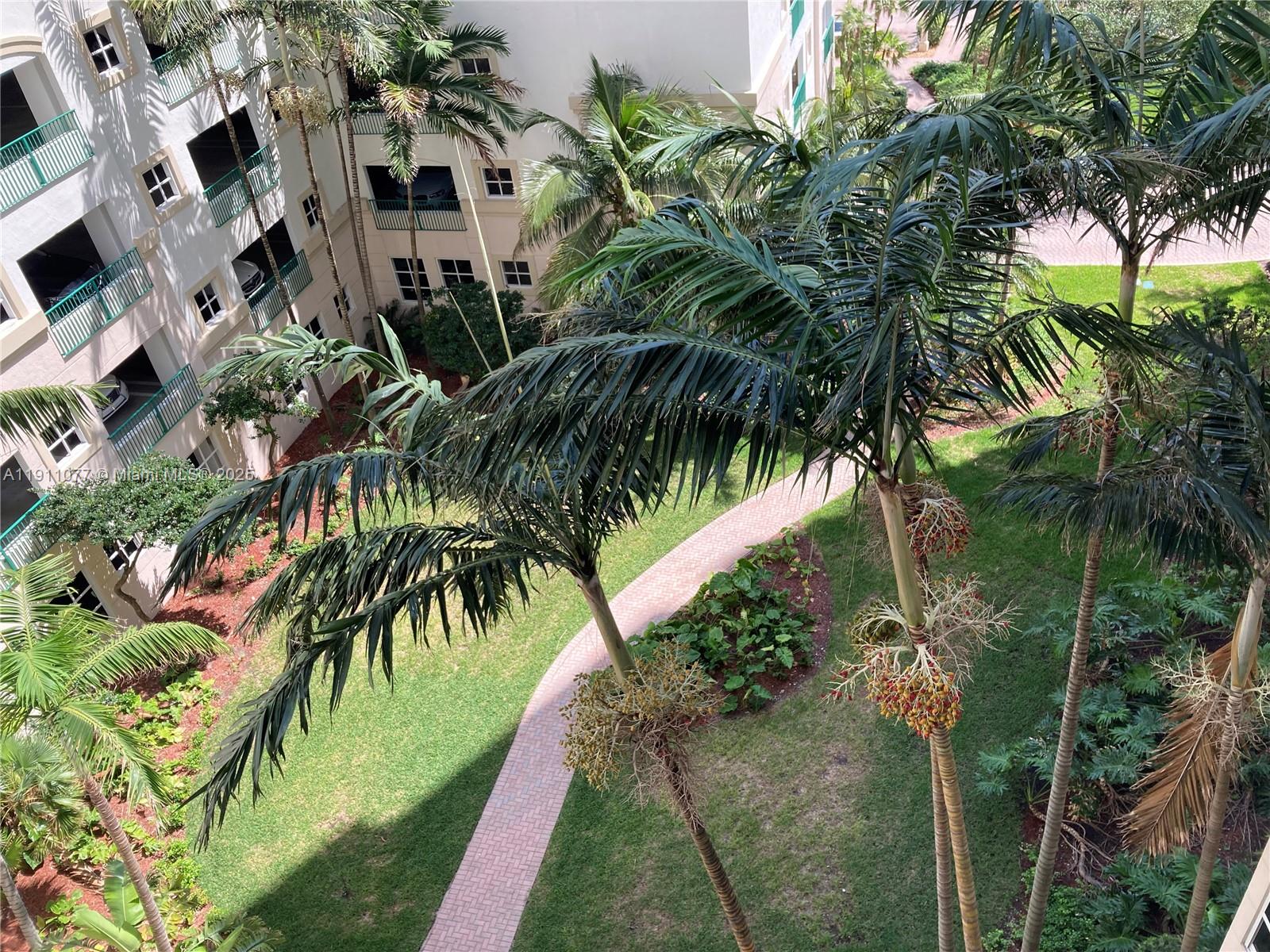 TURNBERRY VILLAGE SO TOWE - Residential