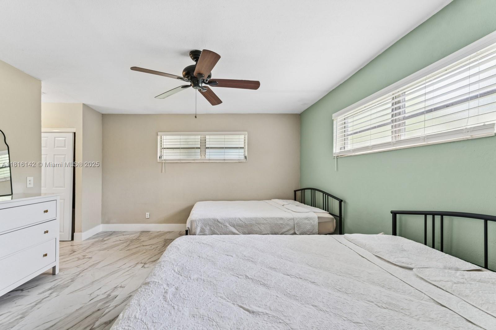 GULFSTREAM ESTATES - Residential