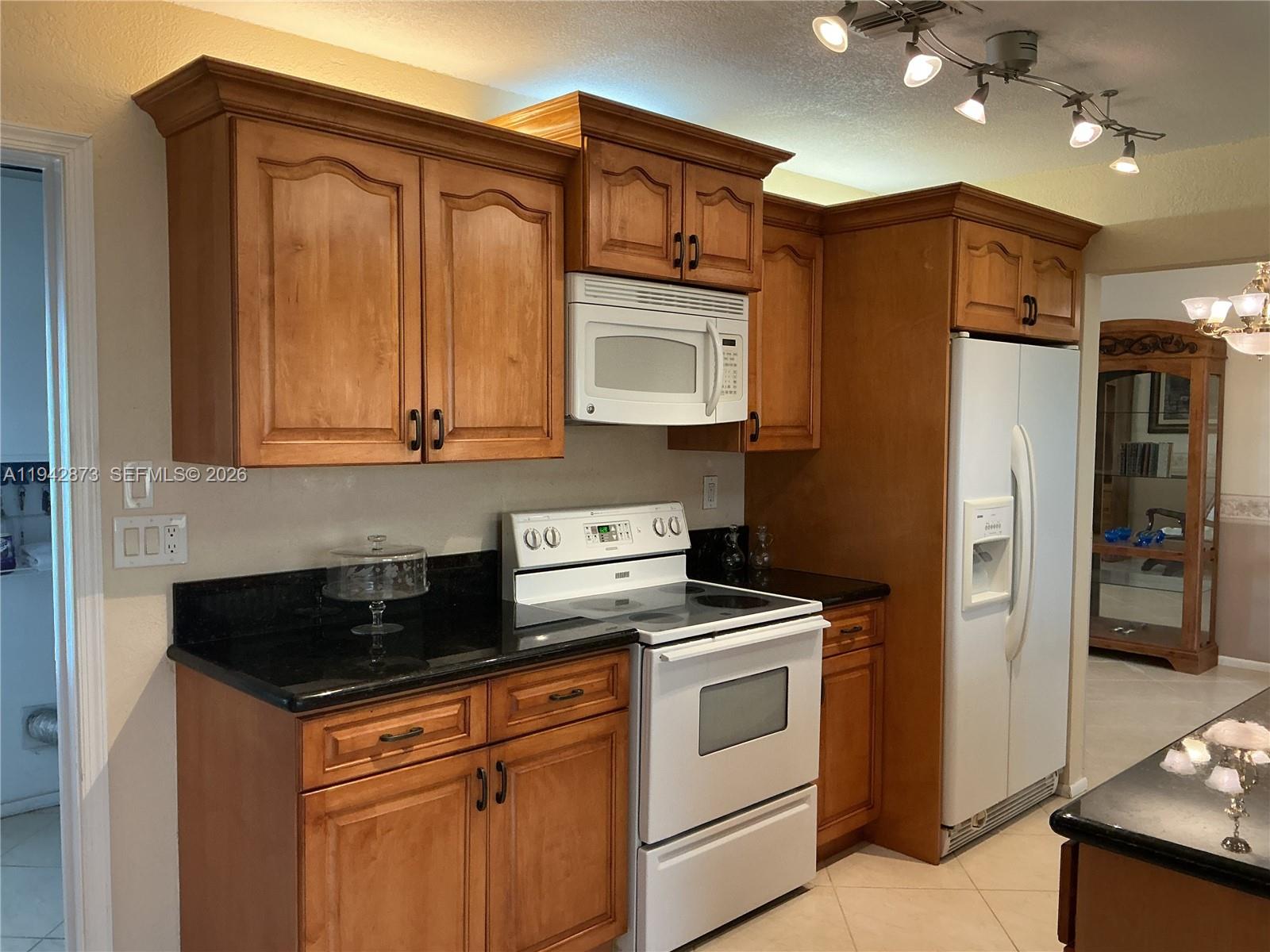 MAINLANDS OF TAMARAC LAKE - Residential