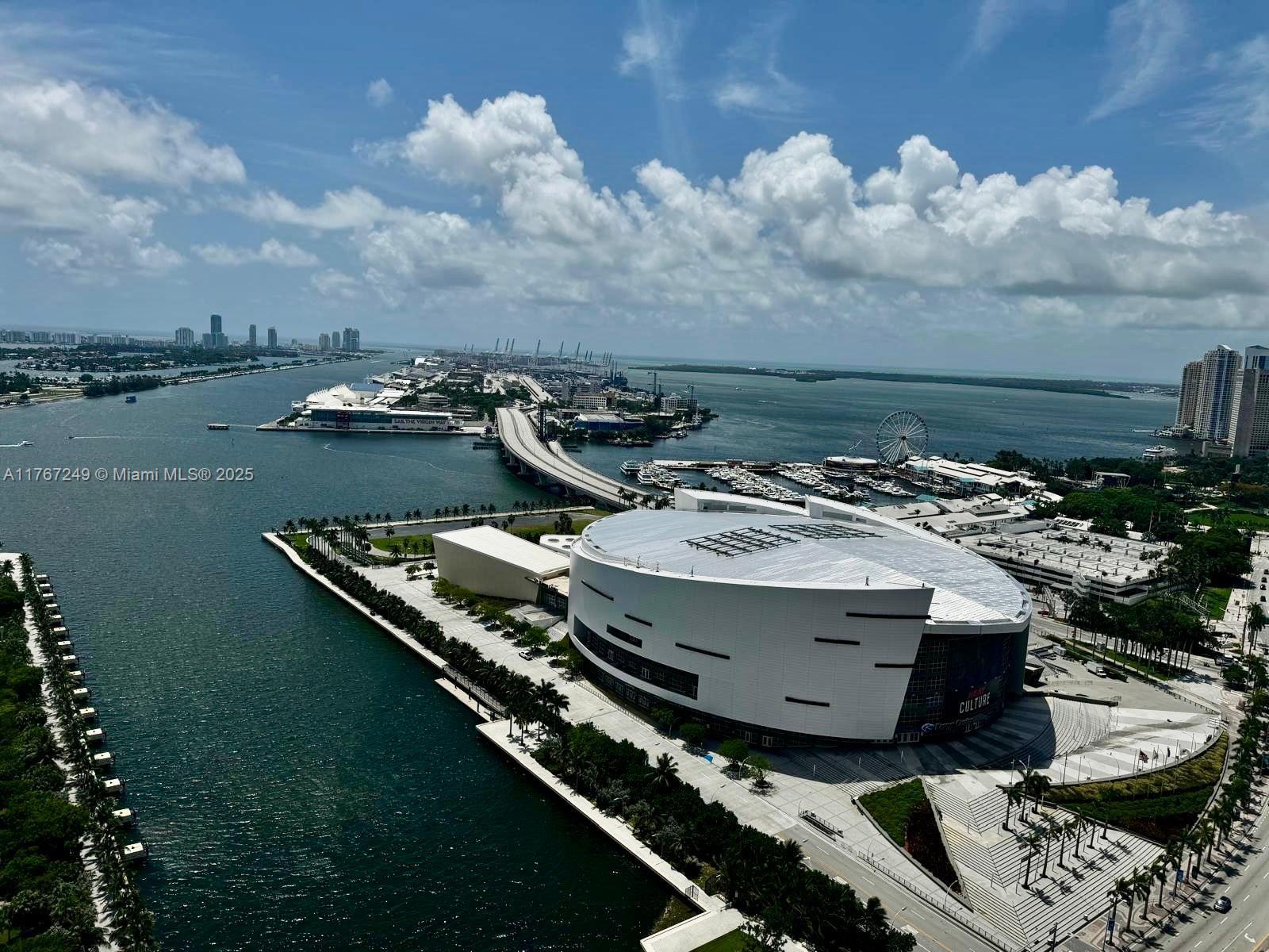 900 Biscayne Blvd 3503