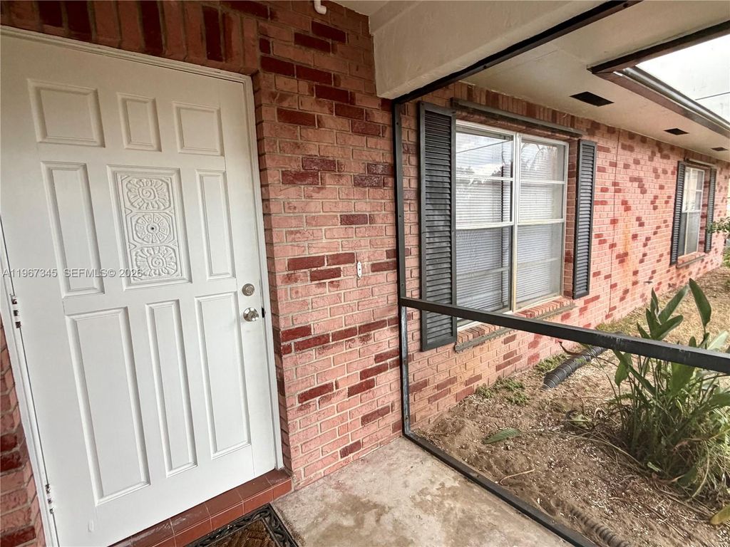 Photo of 1434 SE Concha St #1434, Port St Lucie, FL 34983 (MLS # A11967345)