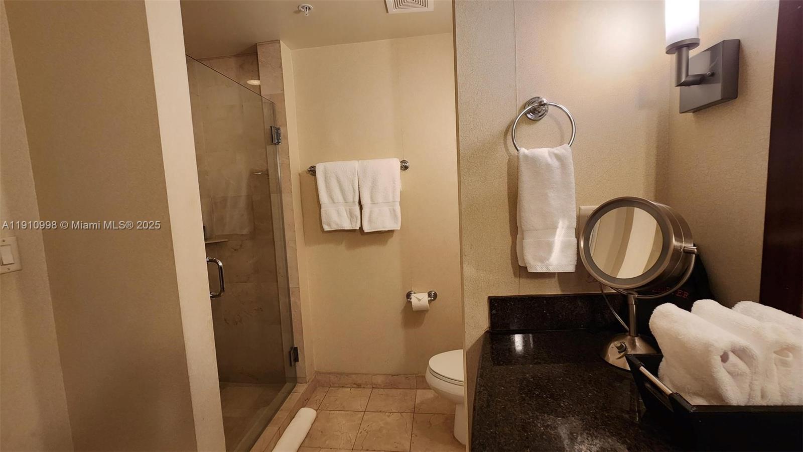 TRUMP INTERNATIONAL SONES - Residential