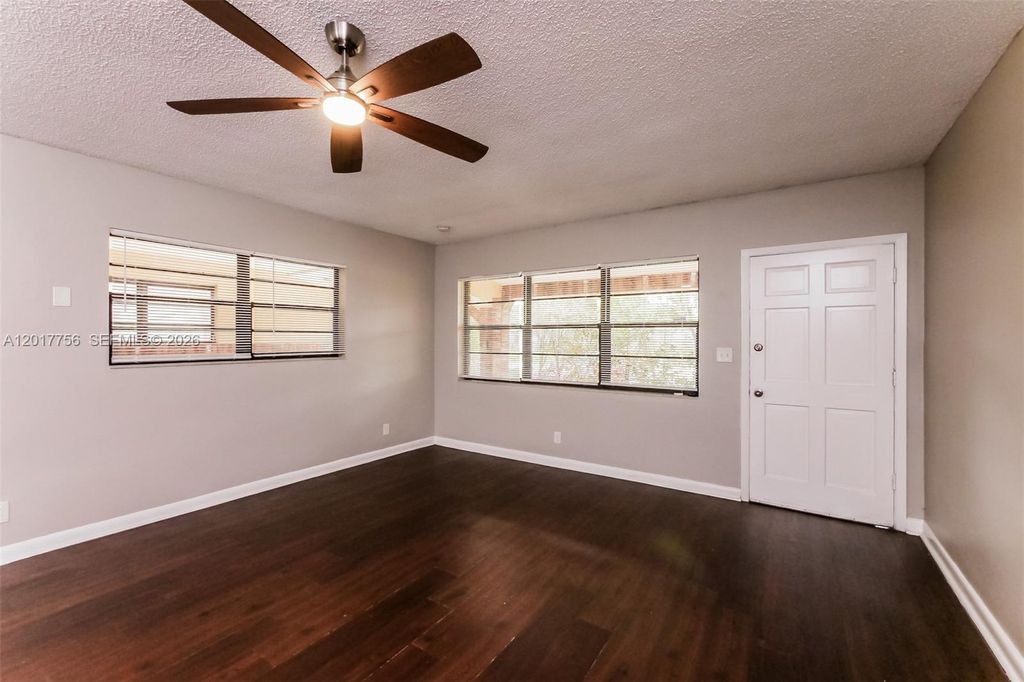 Photo of 830 E Evanston Cir, Fort Lauderdale, FL 33312 (MLS # A12017756)