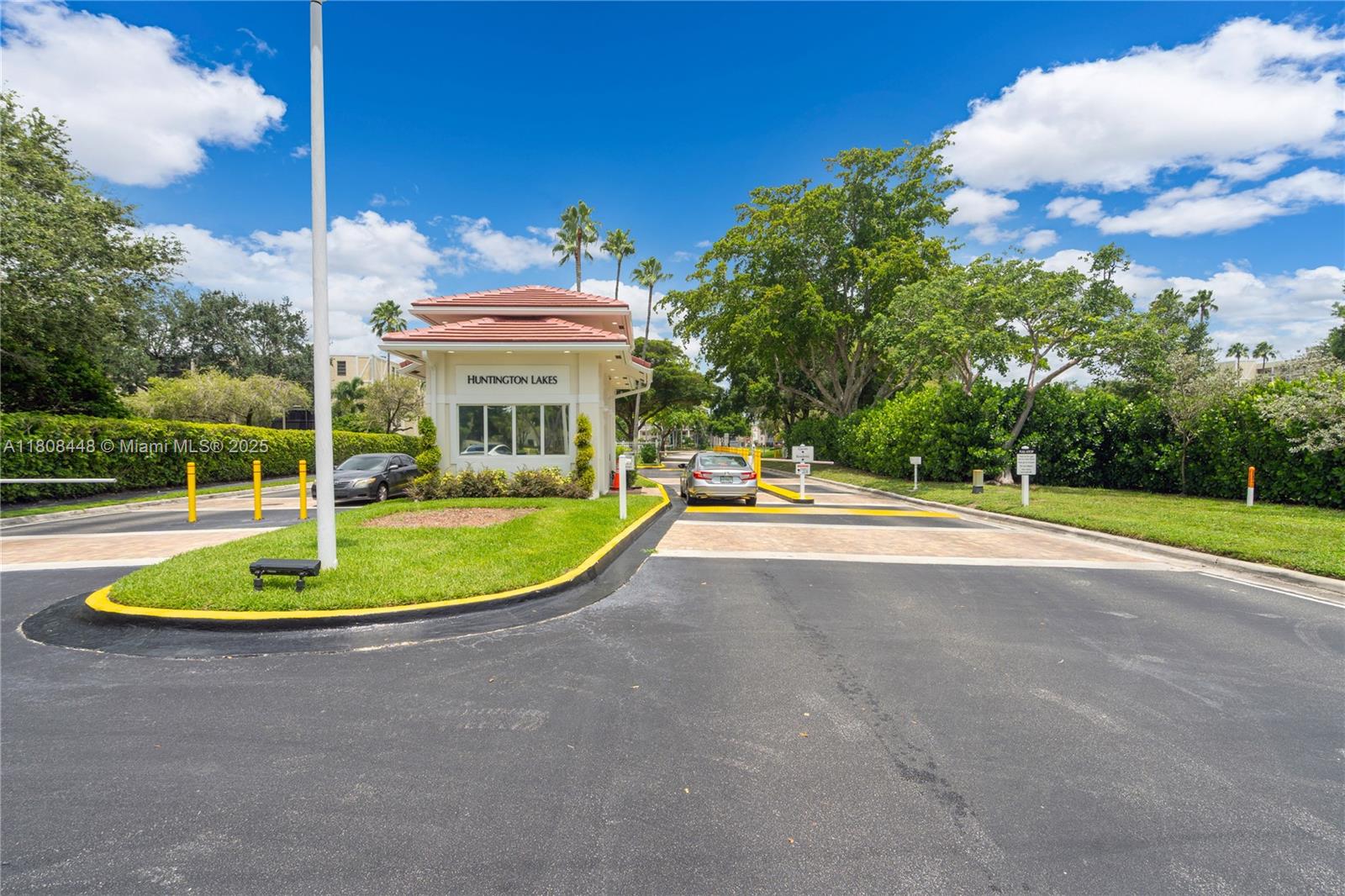 HUNTINGTON LAKES SEC ONE - Residential