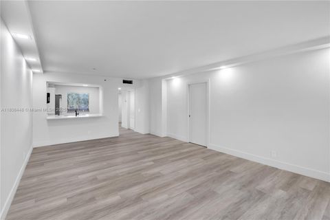 Photo of 14475 Strathmore Ln #305, Delray Beach, FL 33446 (MLS # A11808448)