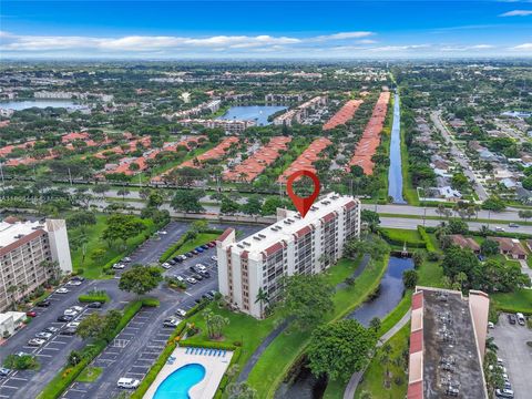 Photo of 14475 Strathmore Ln #305, Delray Beach, FL 33446 (MLS # A11808448) Photo of 14475 Strathmore Ln #305, Delray Beach, FL 33446 (MLS # A11808448)