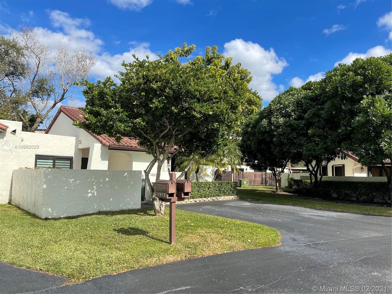 CROSSINGS TWNHSE SEC 1 - Residential