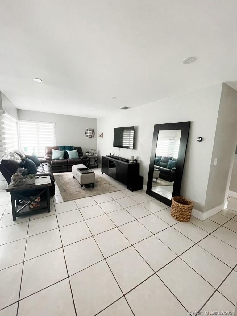 CROSSINGS TWNHSE SEC 1 - Residential