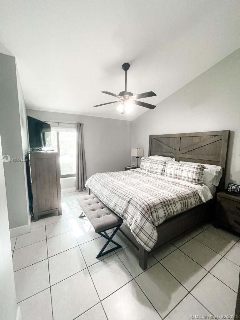 CROSSINGS TWNHSE SEC 1 - Residential