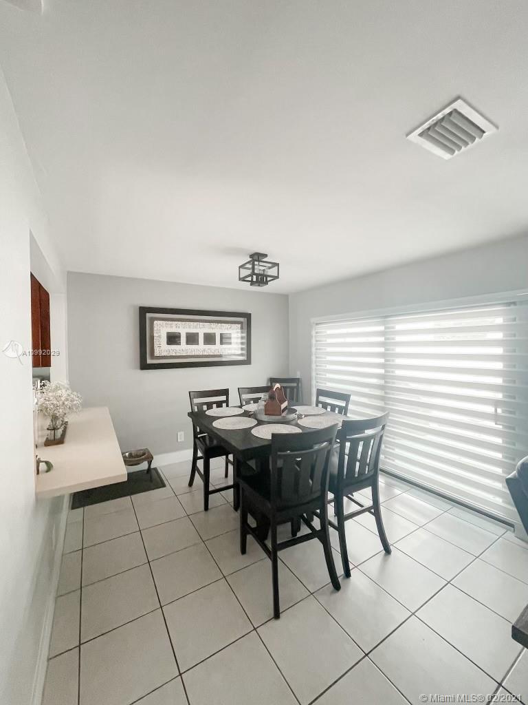 CROSSINGS TWNHSE SEC 1 - Residential