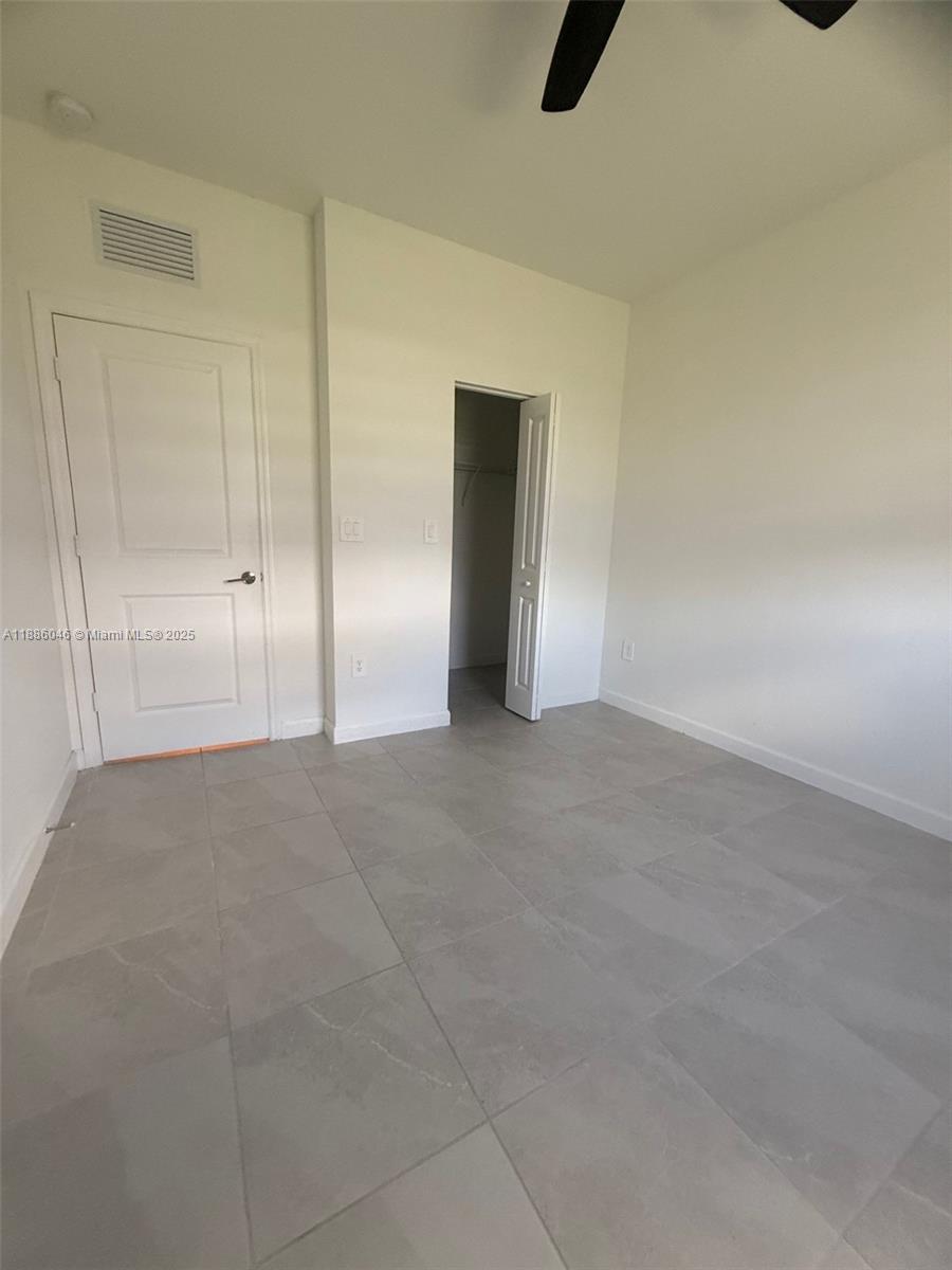ESTATES AT SILVER PALM - Residential Lease