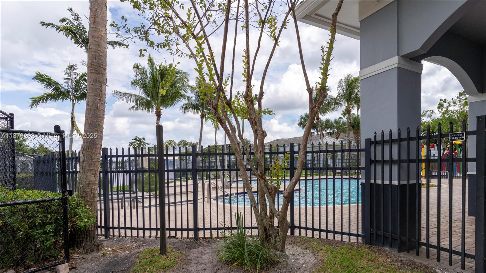 GEORGETOWN - Residential