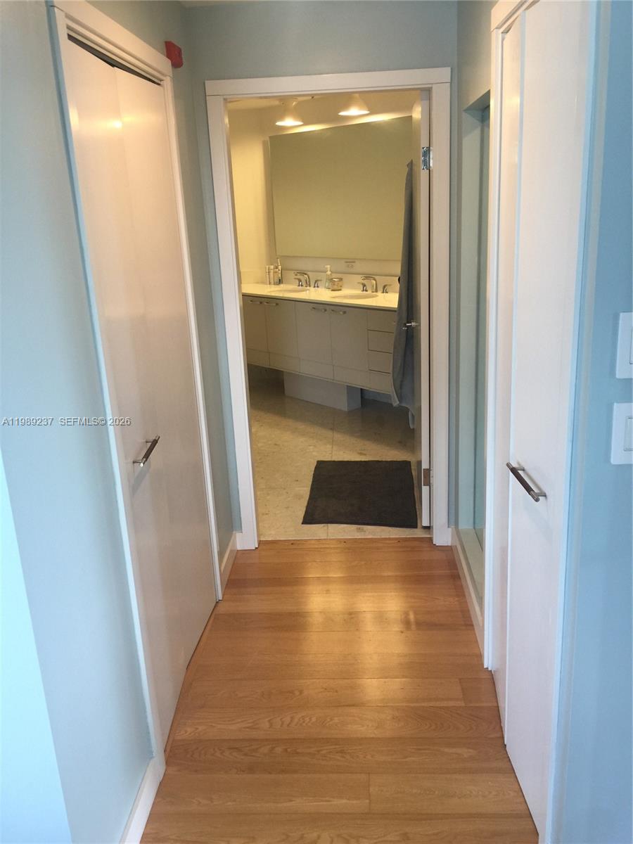 THE VISTAS CONDO - Residential Lease