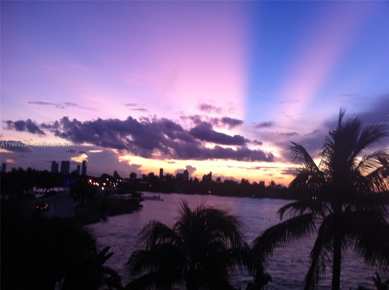 THE VISTAS CONDO - Residential Lease