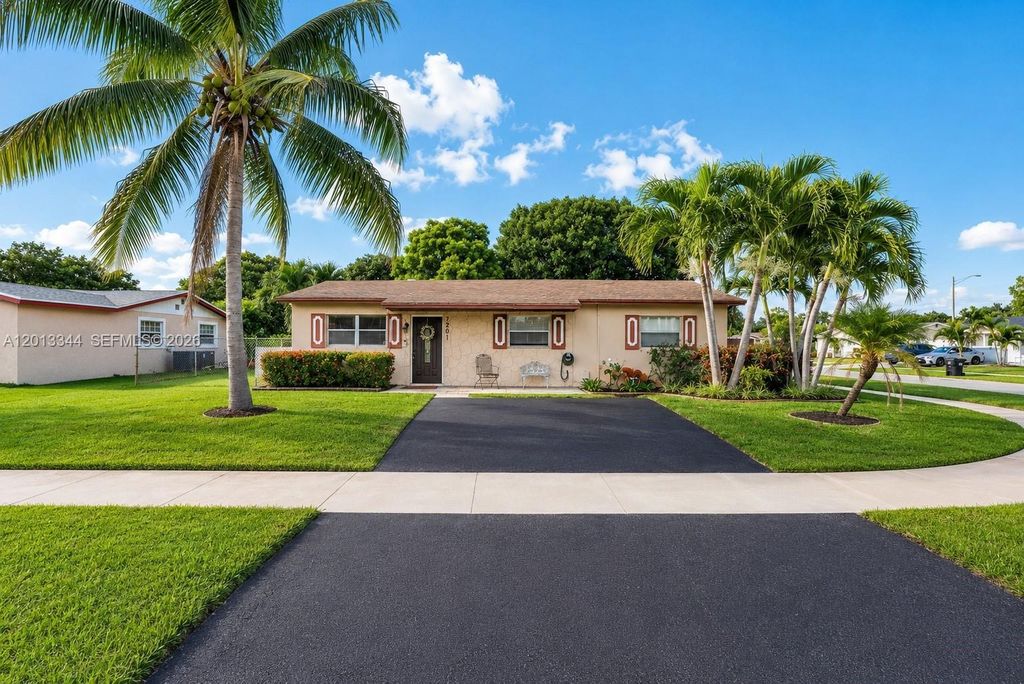 Photo of 7201 SW 4th St, North Lauderdale, FL 33068 (MLS # A12013344)