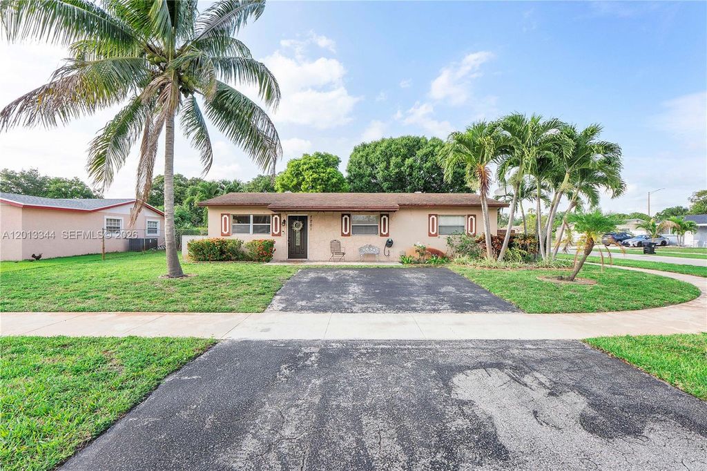 Photo of 7201 SW 4th St, North Lauderdale, FL 33068 (MLS # A12013344)