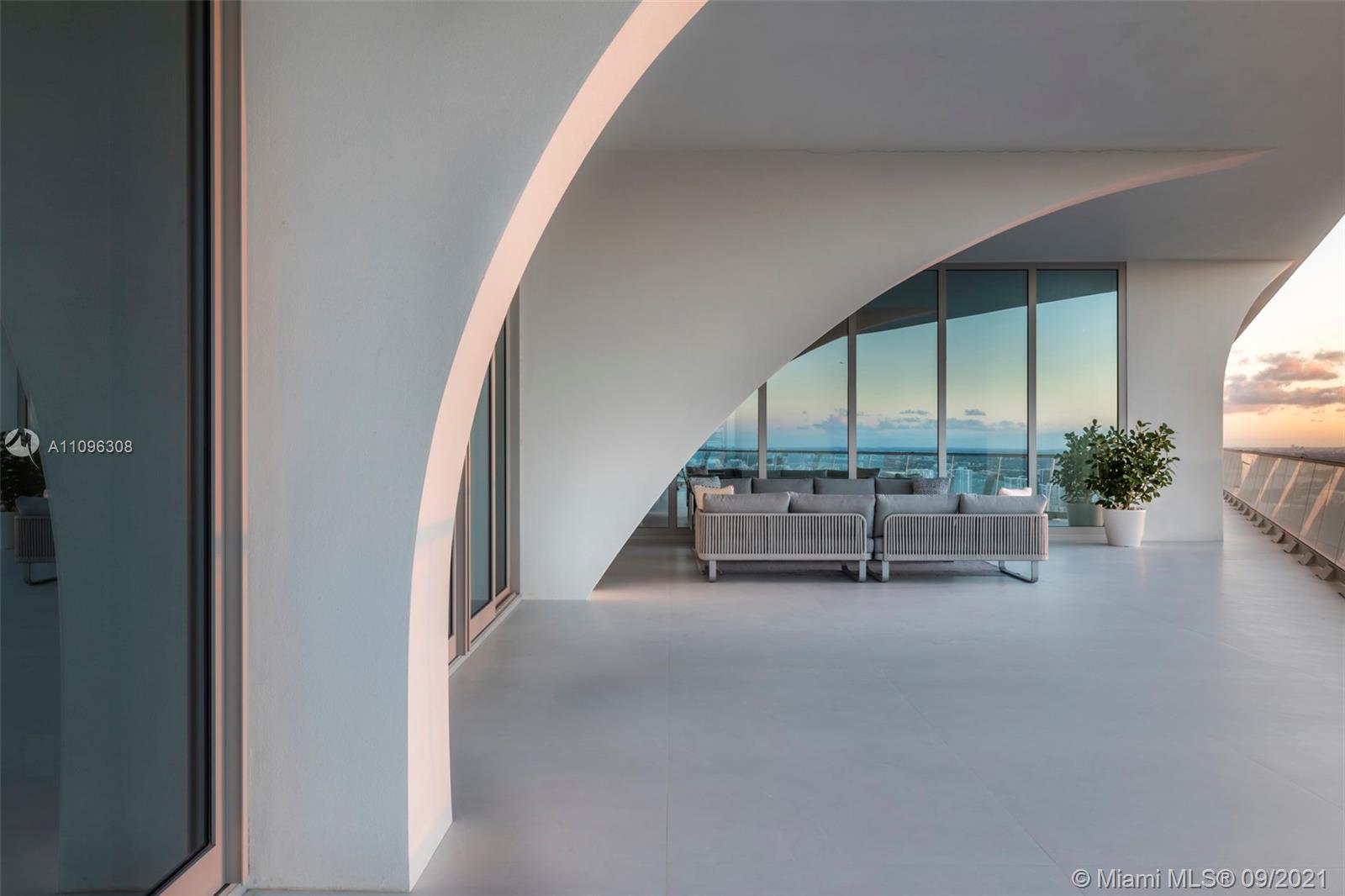 JADE SIGNATURE - Residential