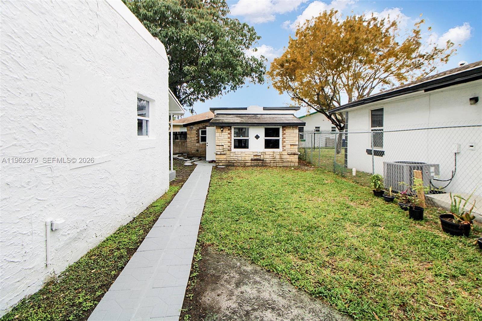 OHIO PARK - Residential Income