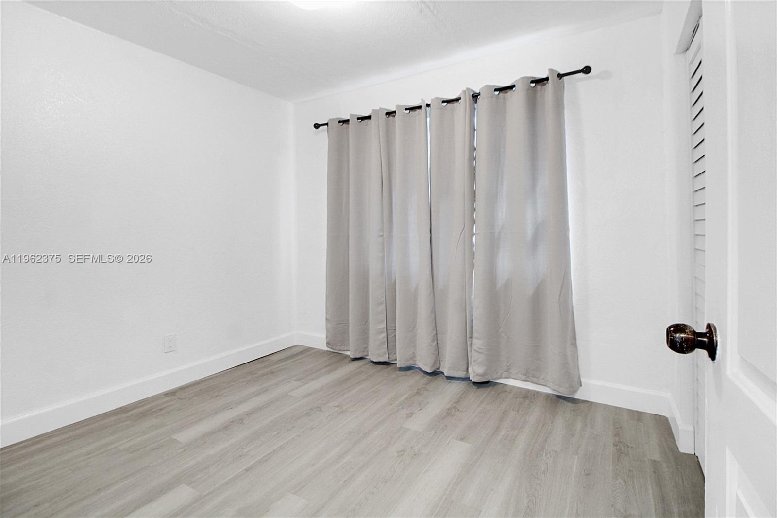 OHIO PARK - Residential Income